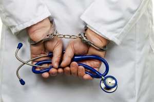 توقيف طبيب تخصص في الإجهاض بميلة