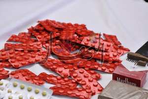 القبض على شاب بحوزته 100 قرص مهلوس بتمنراست