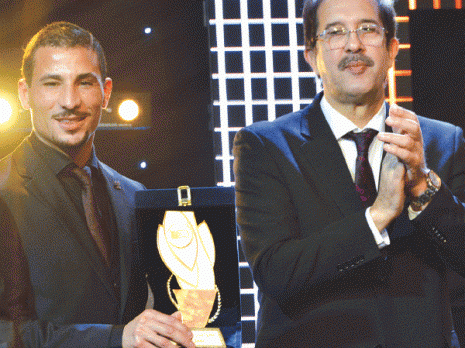 Quand le gouvernement prend ses distances