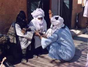 التوقيع على إتفاقية تعاون مشترك بين واليي ادرار وتمنراست وحكام شمال مالي