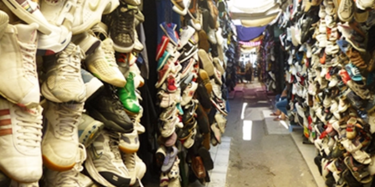 حجز أحذية رياضية تحمل علامة النجمة السداسية في تلمسان