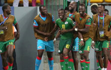 A l'étranger / CAN-2017