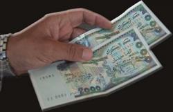 مزوّر للأوراق النقدية من فئة 2000 دج يستعين بفتاة لترويجها في تبسة