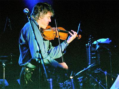 Didier Lockwood, «l'archet du monde», en maître