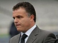 Football : l'entraîneur Fabbro mercredi à Alger pour finaliser avec la JSK