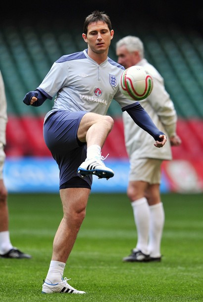 لامبارد يُحذر الدفاع الإنجليزي من لدغات شيفتشينكو