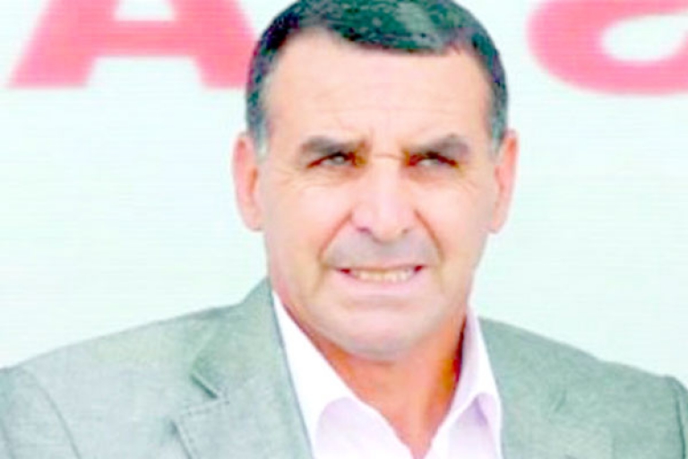 افتيسان يشرع في تحضير مباراة جمعية وهران