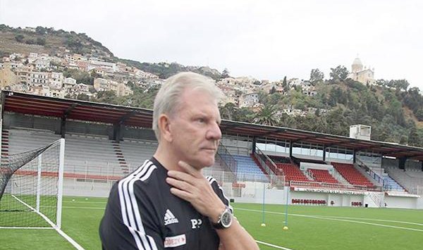 توقيف شاب إبتز مدرب إتحاد العاصمة مقابل مبلغ بالعملة الصعبة