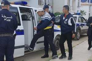 القبض على شخصين بتهمة المتاجرة بالمخدرات في النعامة