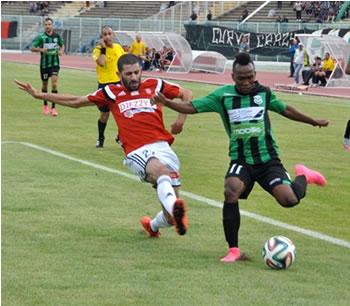 Soustara risque de laisser des plumes