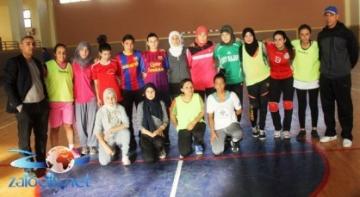 متوسطة رضا بالمسيلة تحتضن أول دورة لكرة اليد إناث