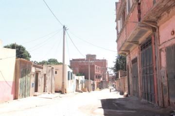 الشروع في ربط 03 مجمعات سكانية بالحاسي في غليزان بقنوات الصرف