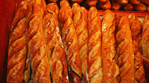 Ils vendent le pain aux restaurateurs à rideaux baissés