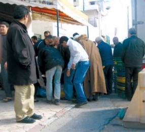 سكان بجاية يعانون ندرة حليب الأكياس