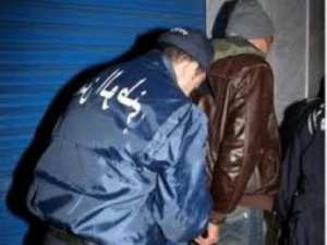 توقيف 3 شبان تورطوا في محاولة قتل كهل وابنه ببسكرة