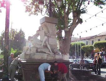 سكان الجنوب يفرون من الحرارة و