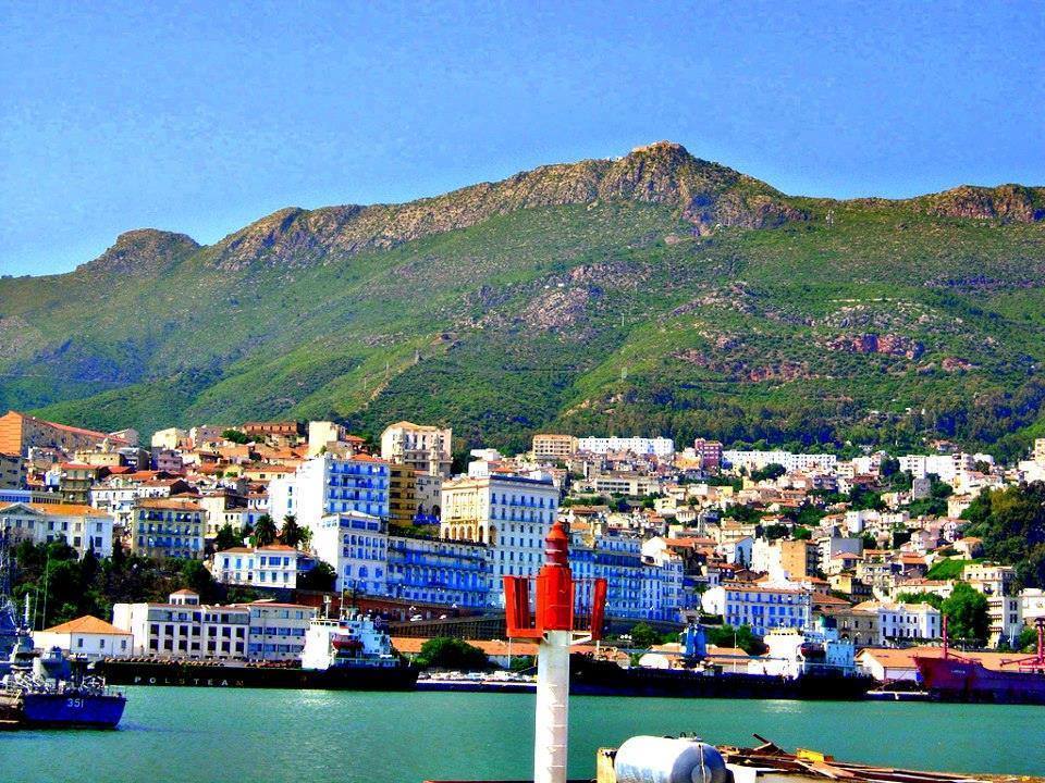 Bgayet, Béjaïa, Bougie (en tamazight ⴱⴳⴰⵢⴻⵜ)