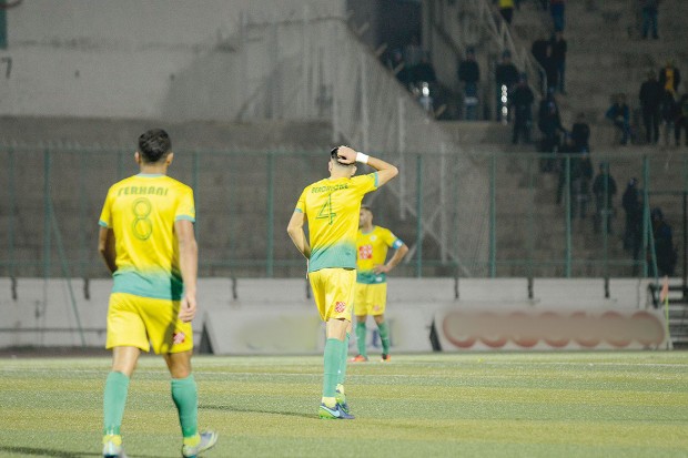 Les Canaris ont touché le fond !