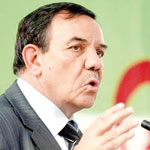 معركة بالبيض بين أنصار تواتي ومعارضيه