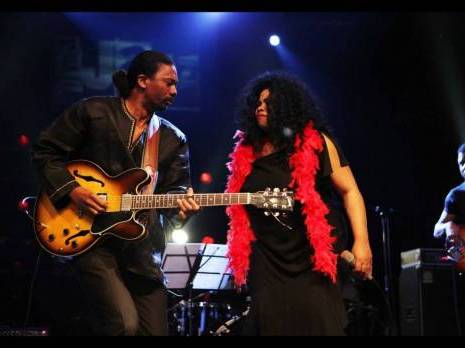 Cloture du Dimajazz 2012 : Ambiance de fête avec le big band de Dj Grazzhoppa                                    Culture : les autres articles