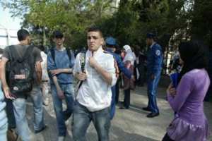 تلاميذ ثانوية  محمد وديعي  بتيزي وزو في إضراب مفتوح عن الدراسة