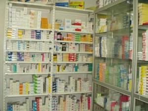 L'incroyable équation des médicaments                                    LES IMPORTATIONS ONT AUGMENTE DE 40%