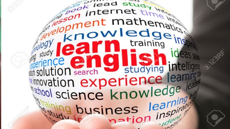 هل تصبح الإنجليزية أهم لغة أجنبية في الجزائر؟