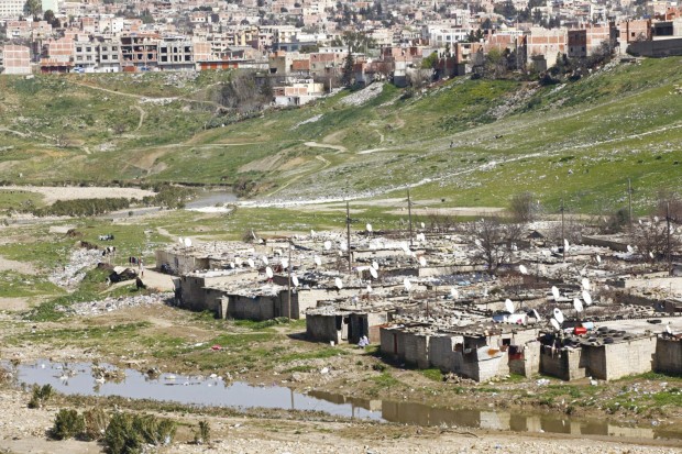 Des sites évacués mais non rasés... aussitôt réoccupés