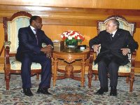 Le président Bouteflika reçoit l'envoyé spécial du président ivoirien Ouattara