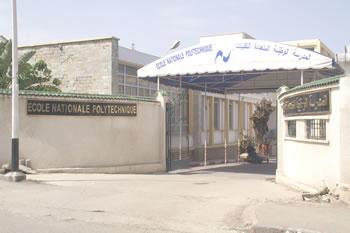 Les cerveaux de l'Algérie captés par l'étranger                                    UNE JOURNEE AVEC LES DIPLÔMES DE L'ECOLE POLYTECHNIQUE D'ALGER