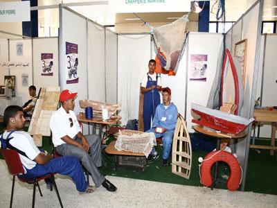 Les diplômés de la formation professionnelle bénéficiaires des dispositifs d'emploi                                    Le 1er salon qui leur est consacré en atteste