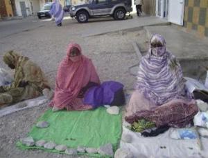 المتسولون يفرضون حظر التجوال وسلطات بسكرة تتفرج                                    مظاهر مقرفة شوهت عروس الزيبان