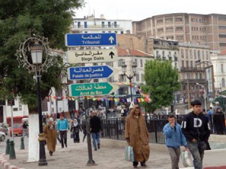 Des retraités de l'ANP empêchés de tenir un sit-in                                    Devant le siège de la 5e région militaire à Constantine