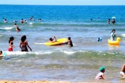 محاولات الانتحار الاستعراضية تقلق راحةالمصطافين                                    الواجهة البحرية كتامة القلب النابض لعاصمة الكورنيش الجيجلي