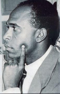 Le visionnaire à l'aube du XXIe siècle!                                    L'ESPRIT FRANTZ FANON EN DEBAT