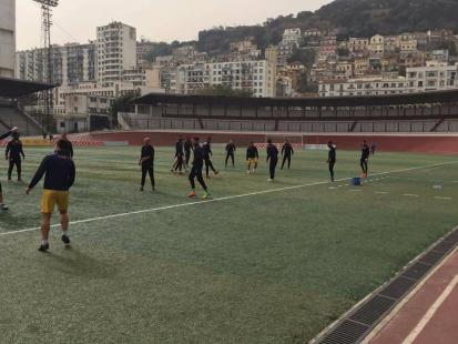 نصر حسين داي يعود بنقطة ثمينة من باتنة