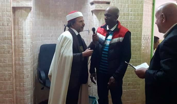 فرنسي ينطق الشهادتين ويعتنق الإسلام بالبويرة