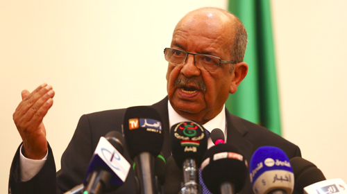 Messahel défend la résolution démocratique de l'Algérie