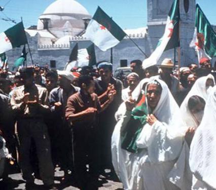 وهران تتذكر المولودين في 5 جويلية 2691                                    أسماؤهم نصيرة وناصر وحورية والمنصورة