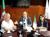 Des avocats membres du comité chargé de la sensibilisation de la jeunesse aux fléaux de la drogue (Ksentini)