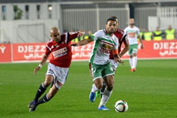 Alger et la Kabylie retiennent leur souffle
