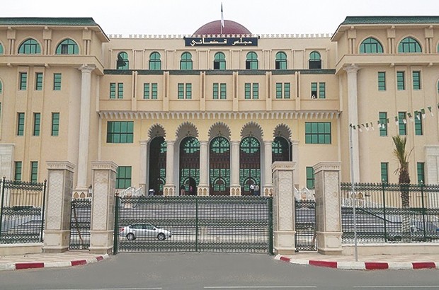 Perpétuité par contumace pour tentative de meurtre