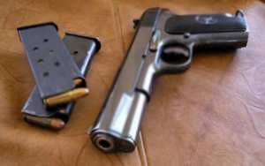 حجز 4 أسلحة نارية وذخيرة داخل منزل بتيزي وزو