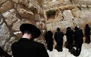 الصفحة الرسمية للطائفة الأحمدية تنشط من الكيان الصهيوني