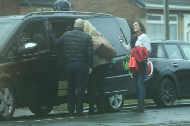 مورينيو يقع في غرام شرطية انجليزية !