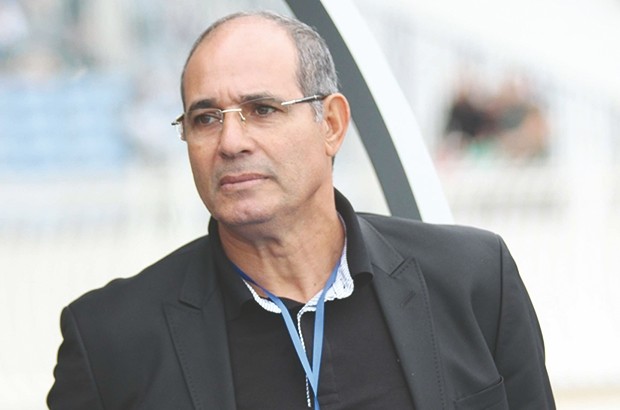 Badou Zaki tire la sonnette d'alarme