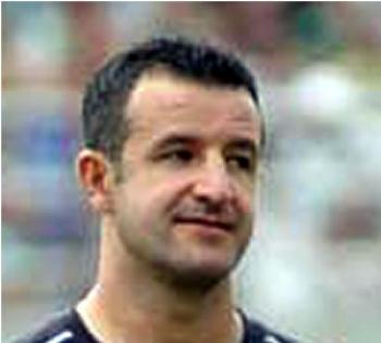 Moussa Saïb prie pour la JSK