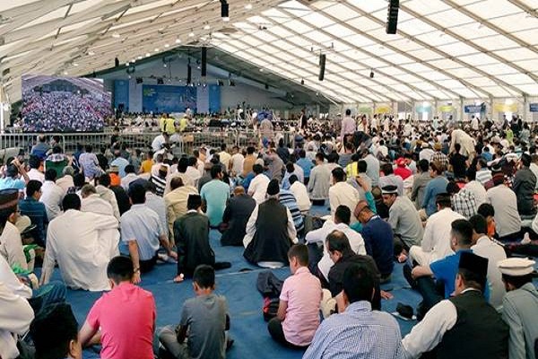 معلمة في الابتدائي بسطيف ضمن شبكة نشر الفكر الأحمدي