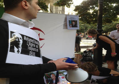 Les Algériens commémorent les 20 ans de l'assassinat de Boudiaf