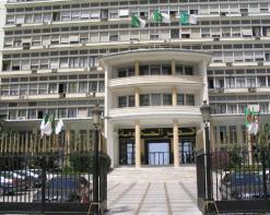 أويحيى وزرهوني في مهام جديدة بالرئاسة وبلخادم خارج الجهاز التنفيذي المقبل                                    مصادر تكشف ل